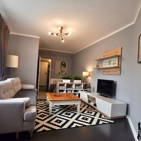 Abrahama Apartment Warsawa Bagian luar foto
